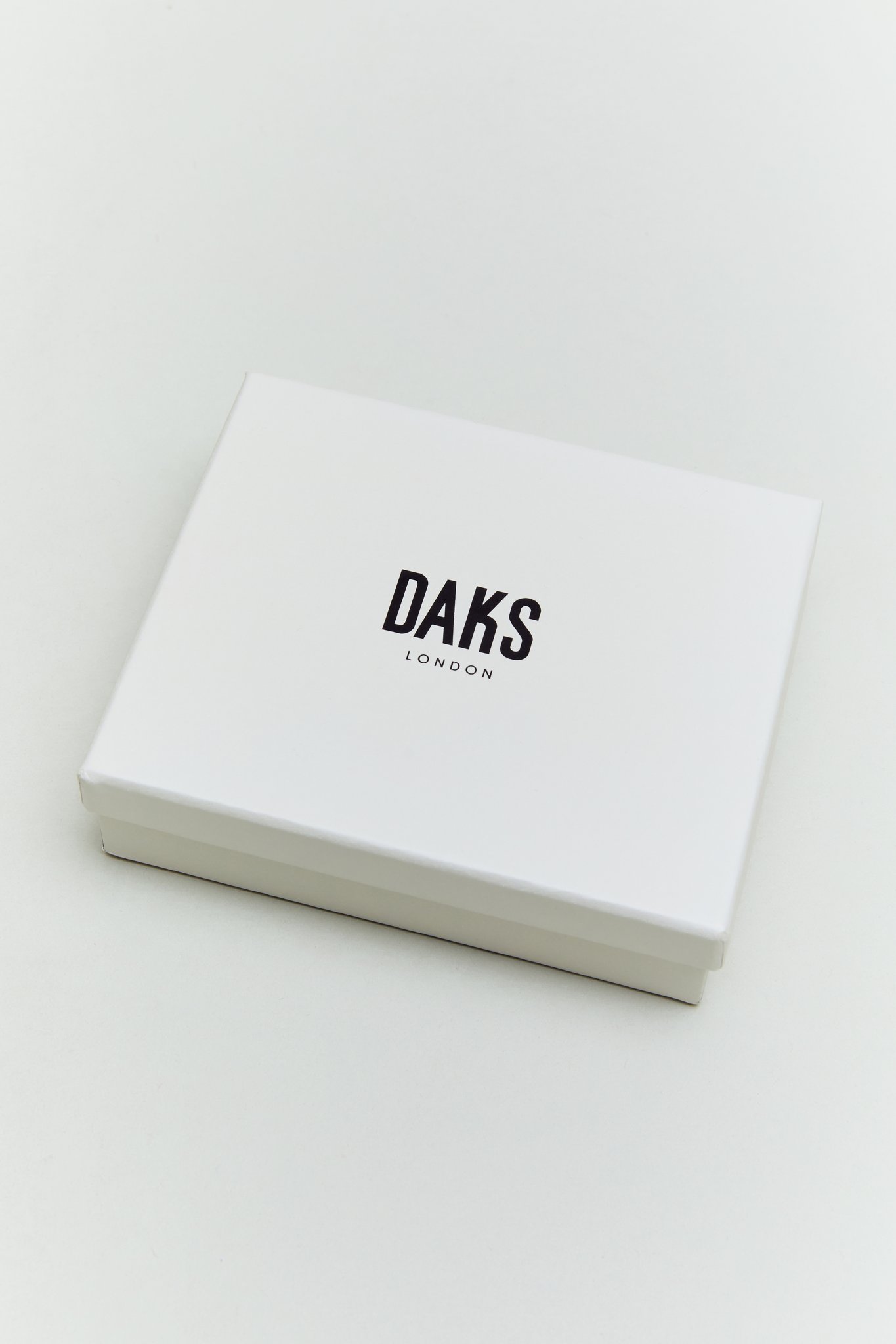 닥스 남녀공용 PVC 루이스 DD패턴 반지갑 DBWA5E283W3 + 케이스쿠폰할인 상세 이미지 1